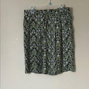 Zara Black and Green Patterned Shorts